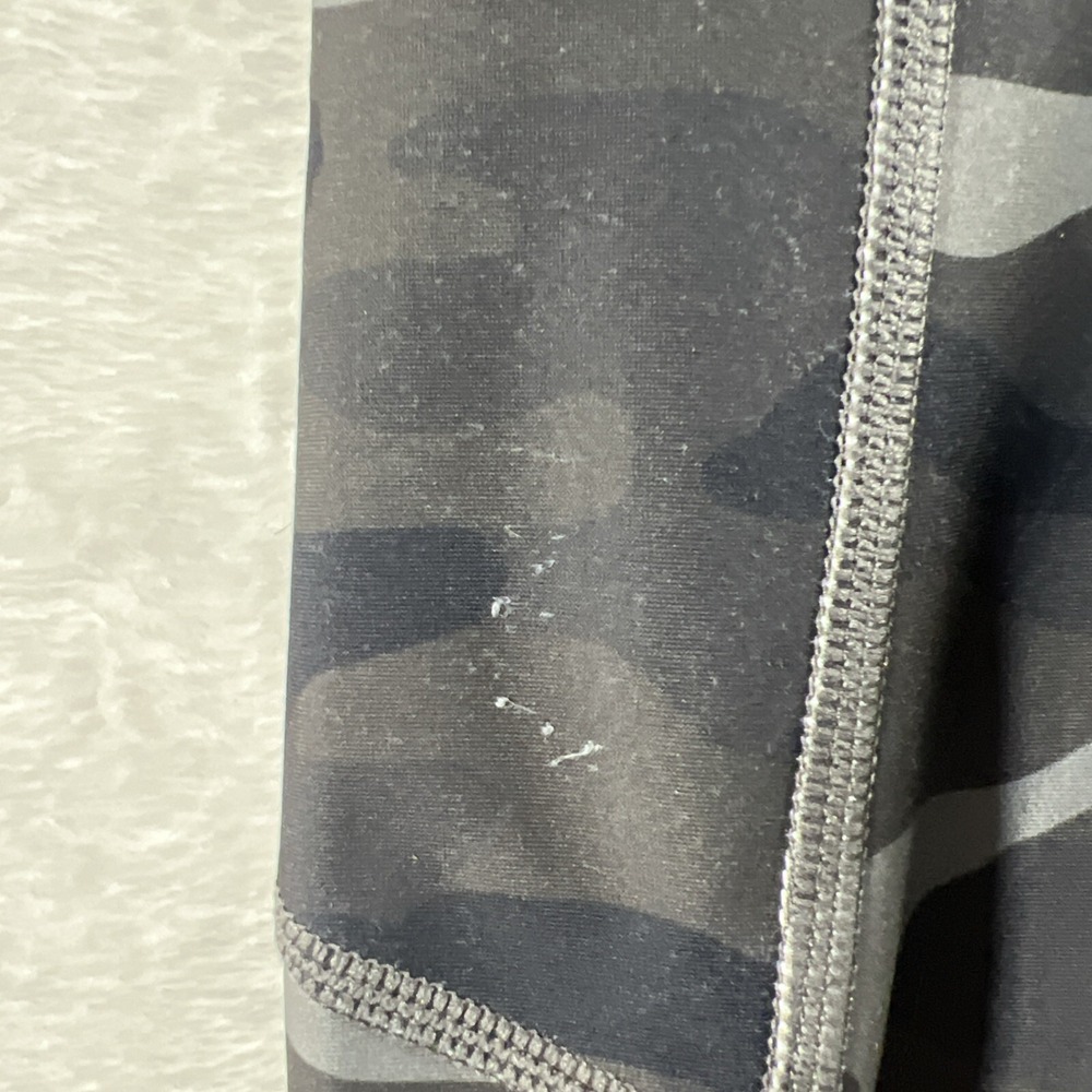 Vakandi Apparel Womens Camouflage Leggings- Small - Picture 7 of 16